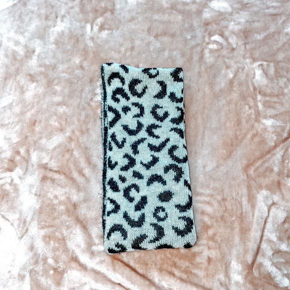 Infinity Scarf - Picture 2 of 6